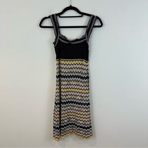 Bebe Brown and Yellow Chevron Knit Y2K Mini Dress Size Medium